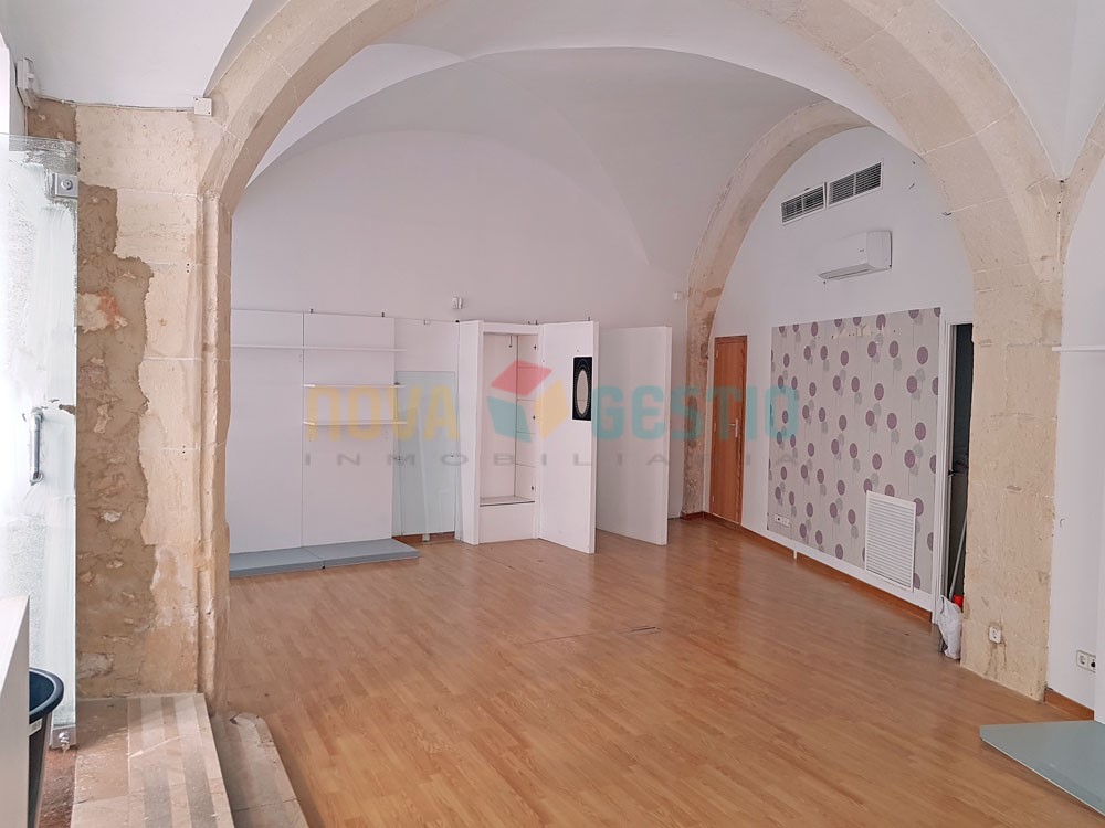 Premises for Sale in Manacor : : LO1588-VEN
