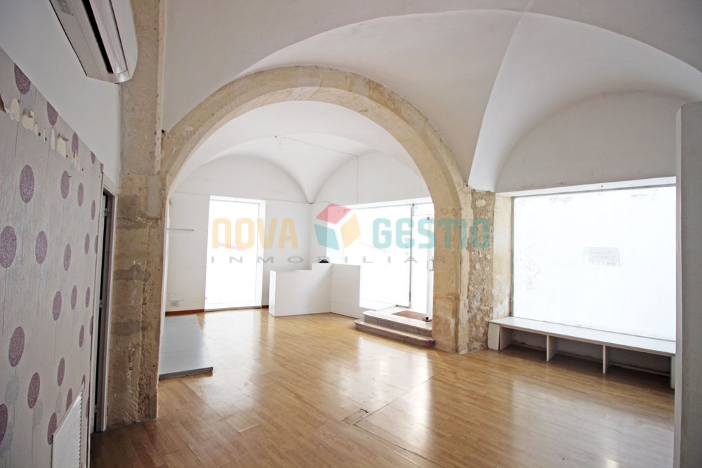 Premises for Sale in Manacor : : LO1588-VEN