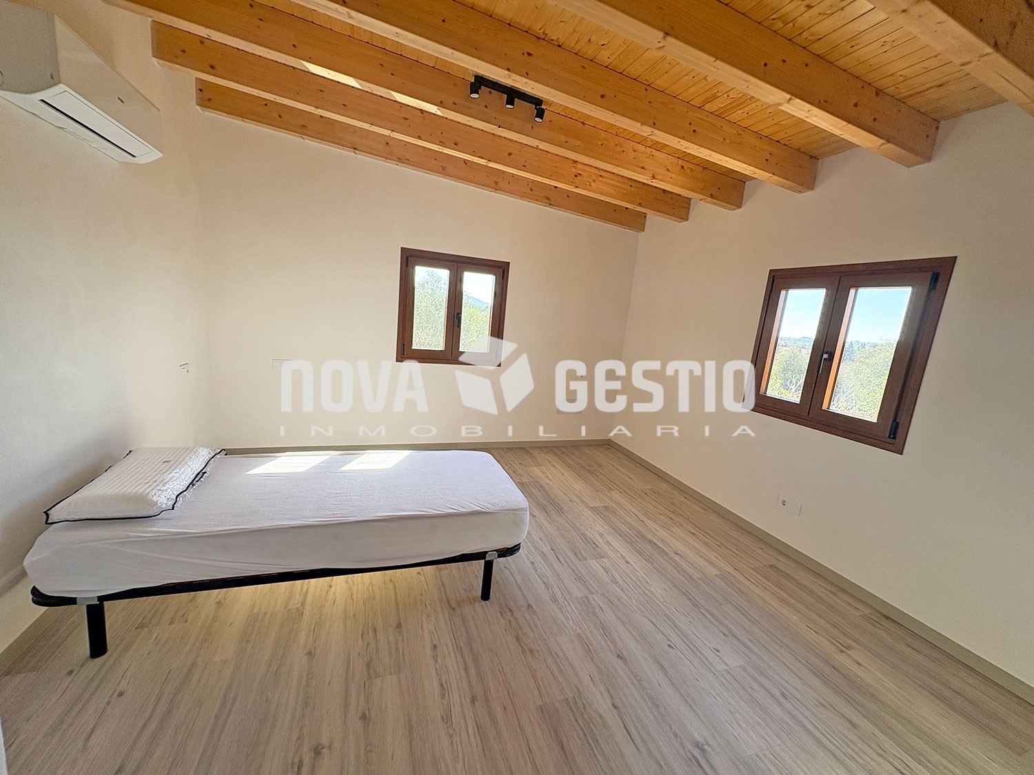 Se alquila lujosa finca rústica en Santanyí : : CA1765SA-AES