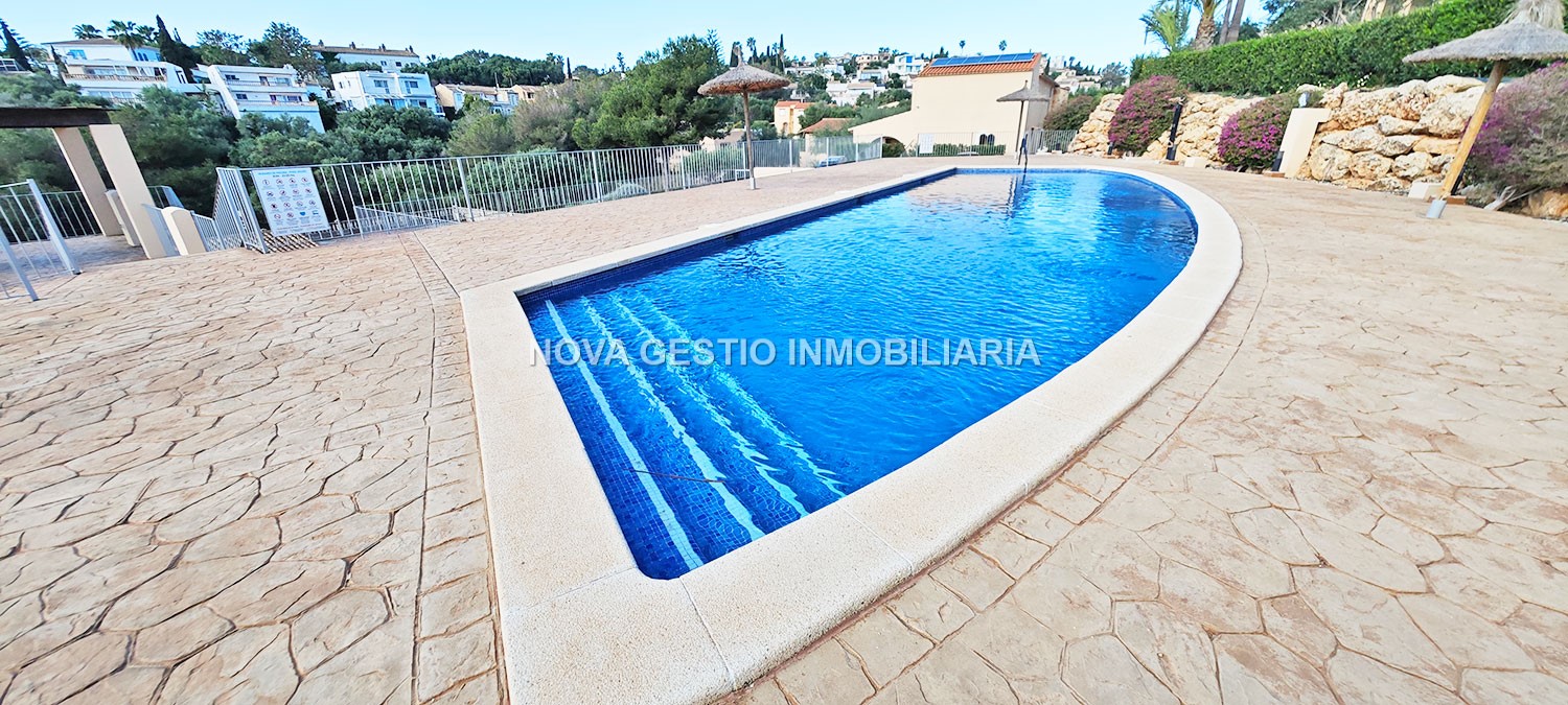 Precioso chalet adosado en venta en Cala Rómantica : : AD1881CR-VES