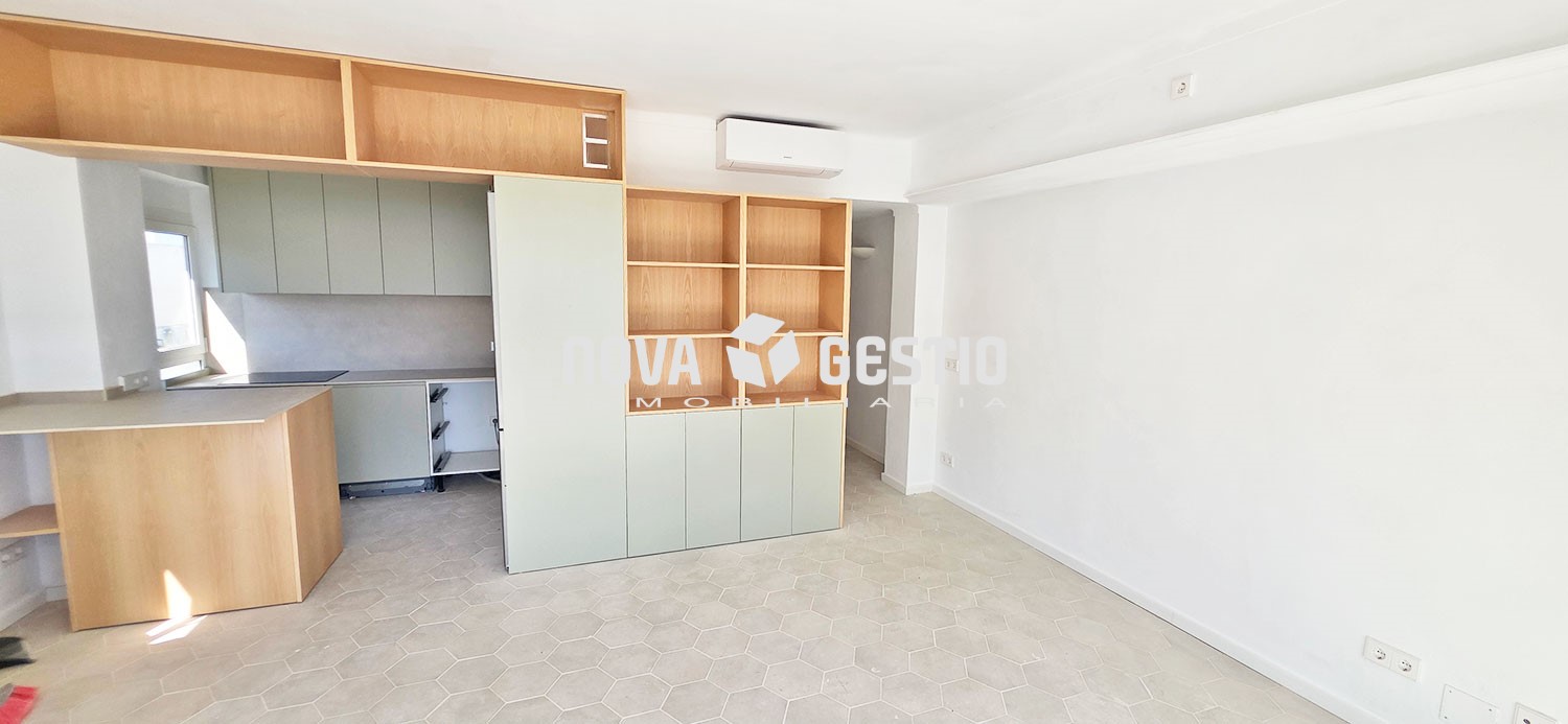 Piso primera linea S’Illot en alquiler : : PI1876SIL-AES