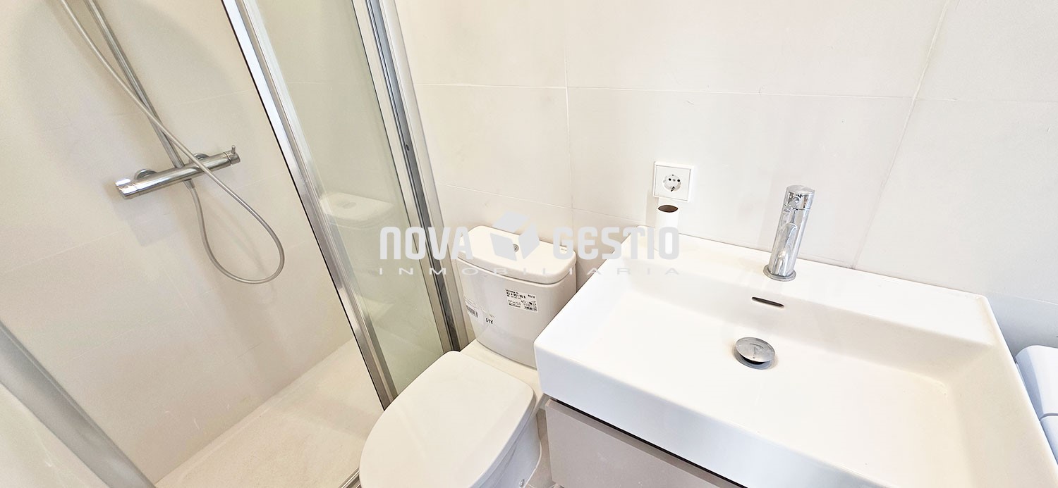 Piso primera linea S’Illot en alquiler : : PI1876SIL-AES