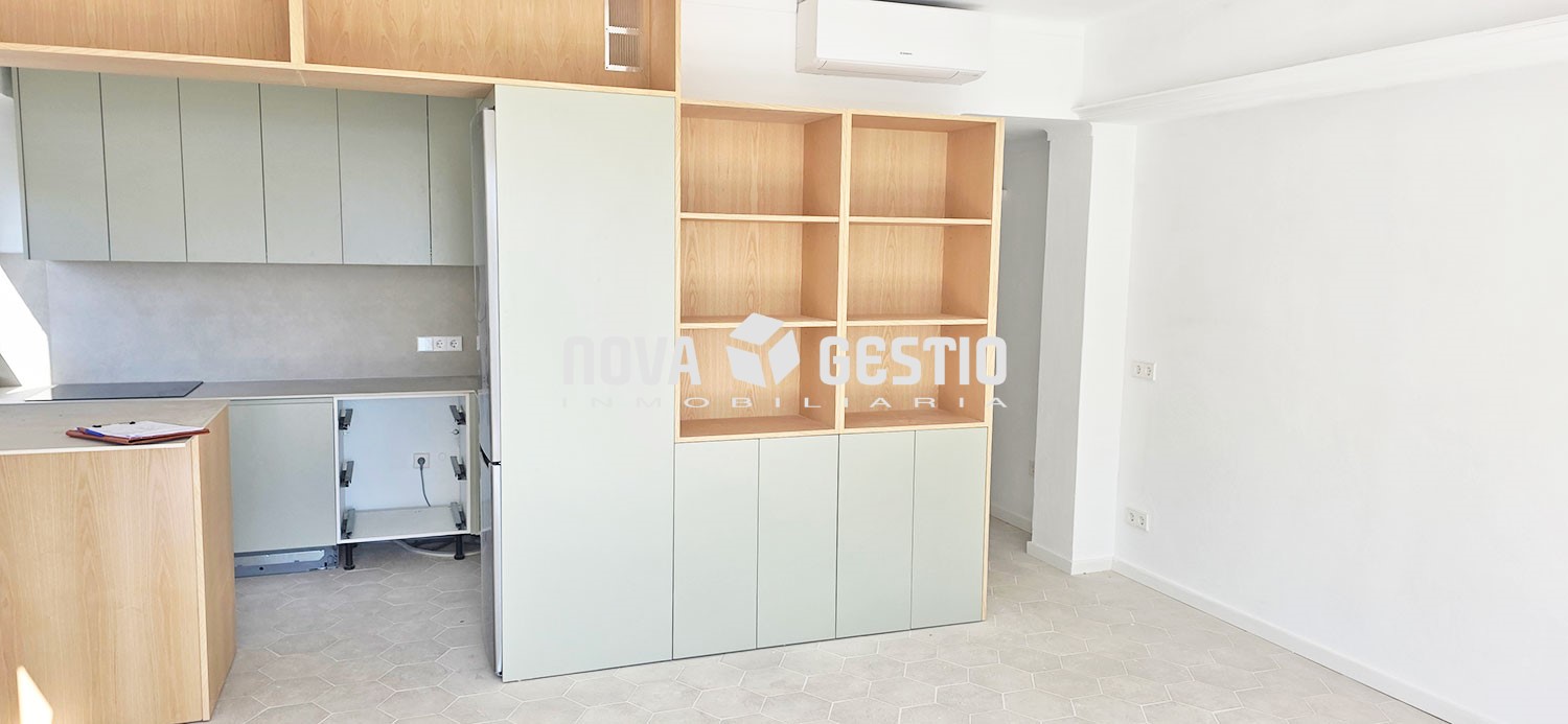 Piso primera linea S’Illot en alquiler : : PI1876SIL-AES