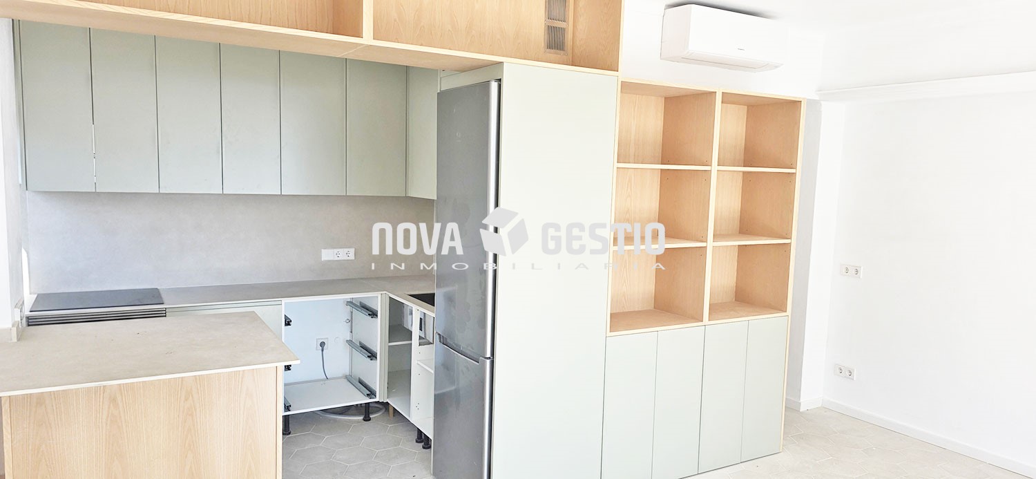 Piso primera linea S’Illot en alquiler : : PI1876SIL-AES