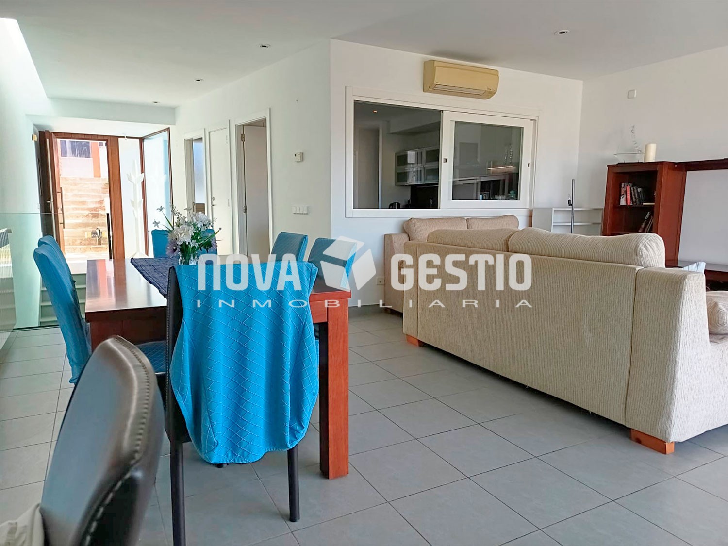 Dúplex en 1ª línea de mar en alquiler en Cala Mendía : : CH1882CMA-AES