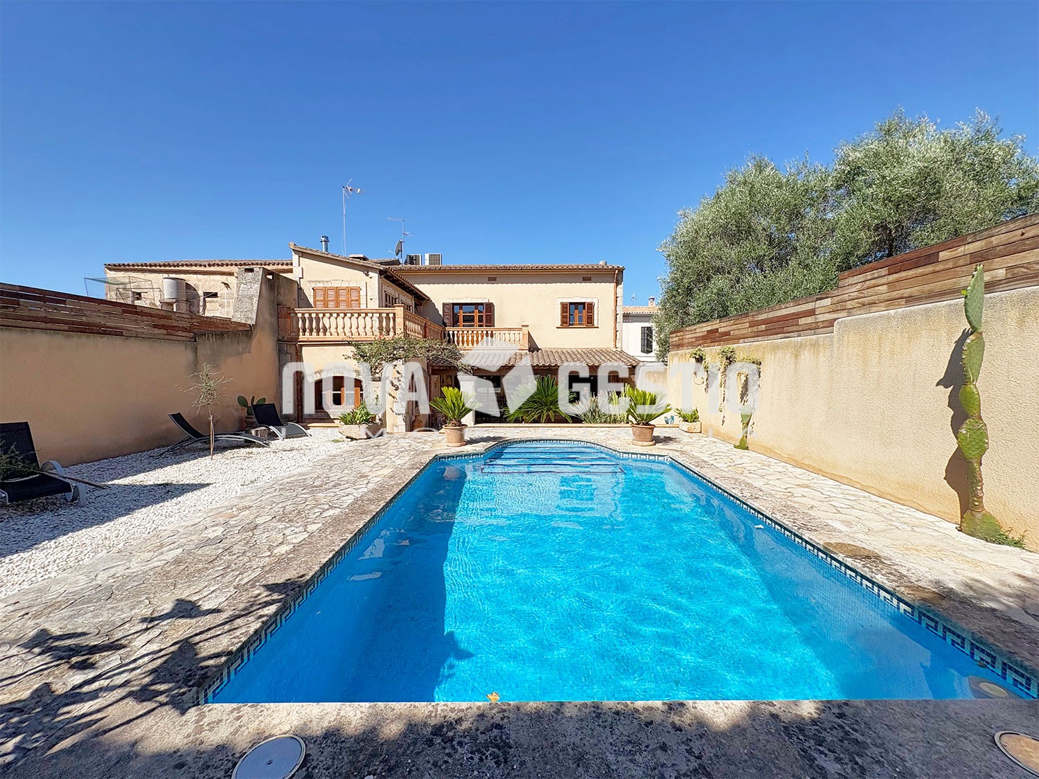Casa en alquiler en Manacor : : CA808MA-AES