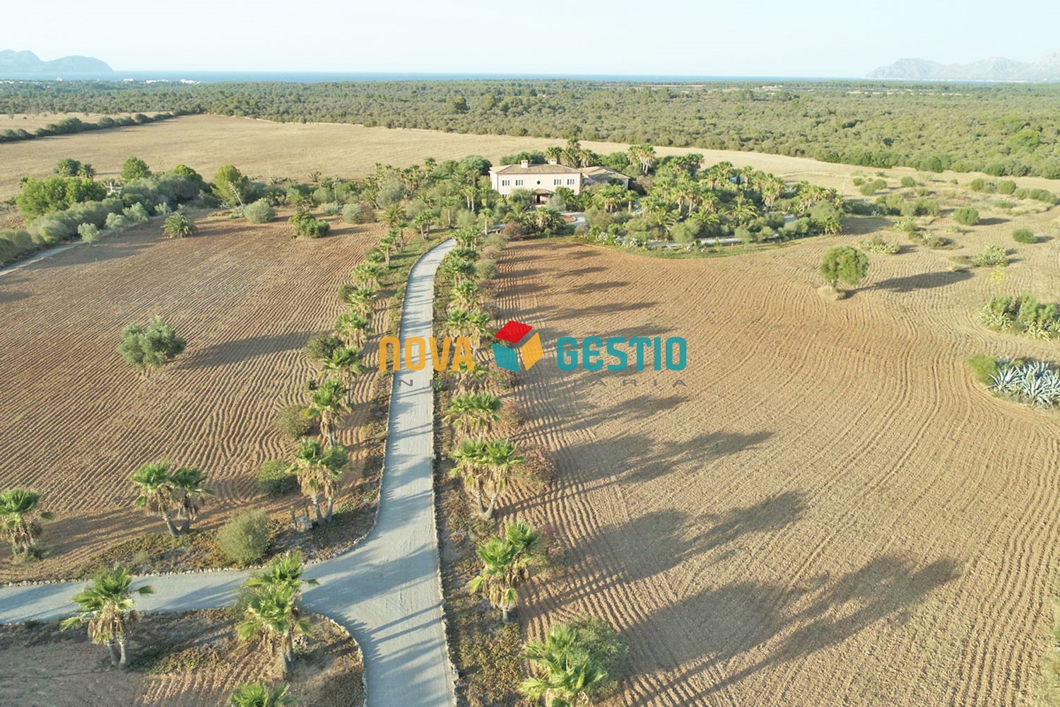 Finca rústica de lujo en venta en Santa Margarita : : FR1118SMG-VES