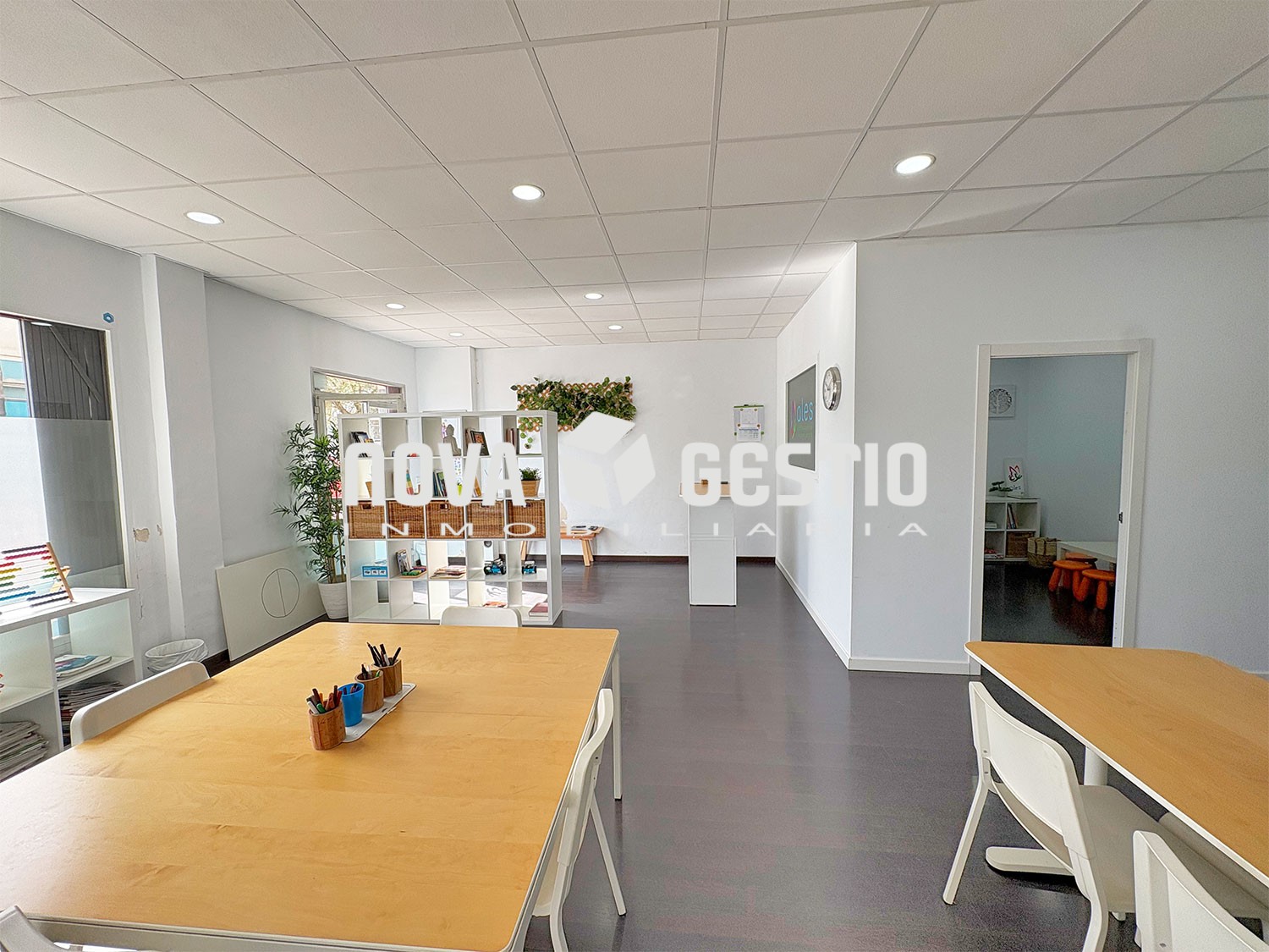Se alquila local comercial en Manacor : : LO1906MA-AES