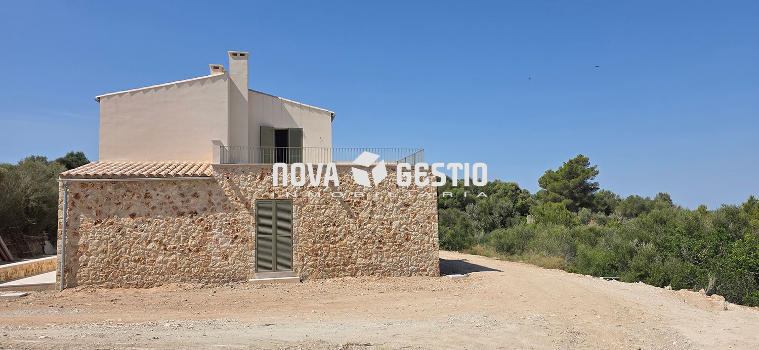 Finca Rústica obra nueva en venta en Manacor : : FR1910MA-VES