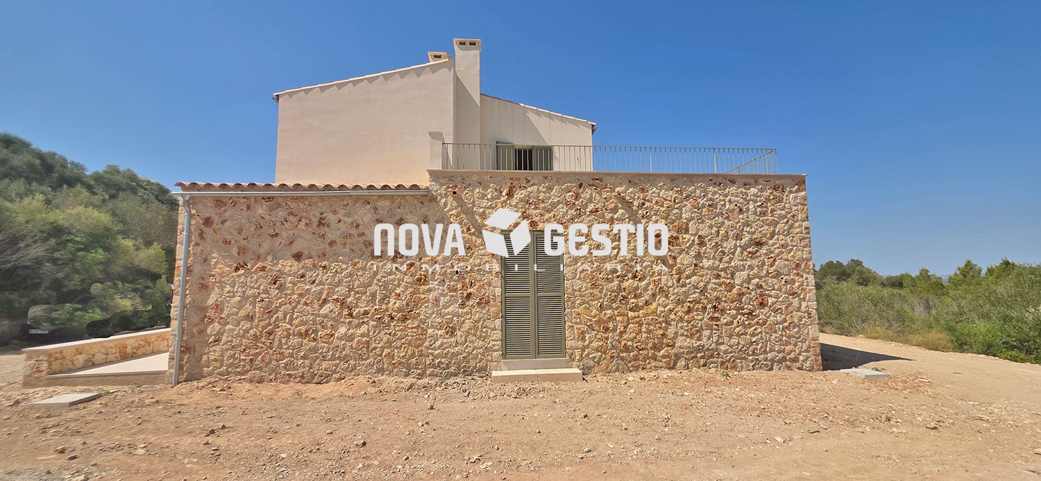 Finca Rústica obra nueva en venta en Manacor : : FR1910MA-VES