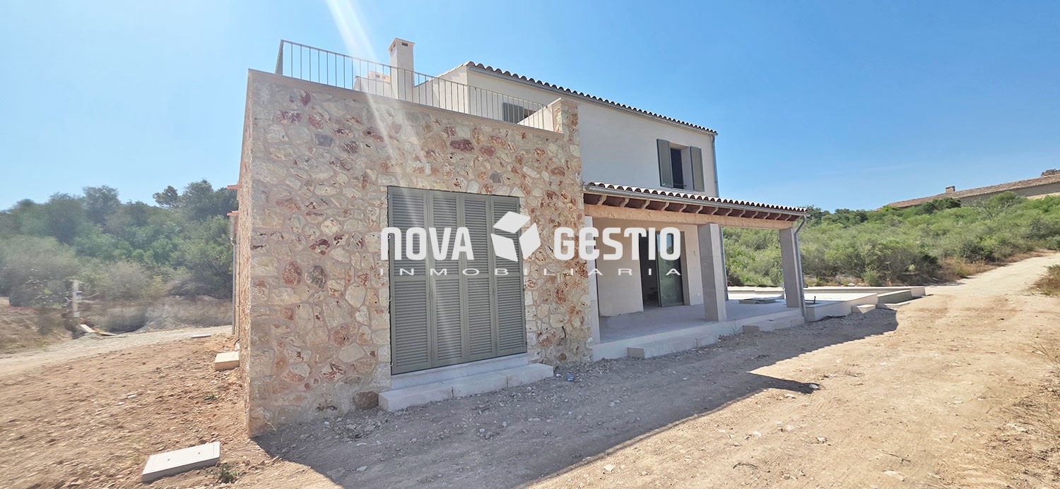 Finca Rústica obra nueva en venta en Manacor : : FR1910MA-VES